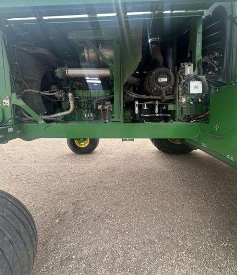 Used 2021 JOHN DEERE W235