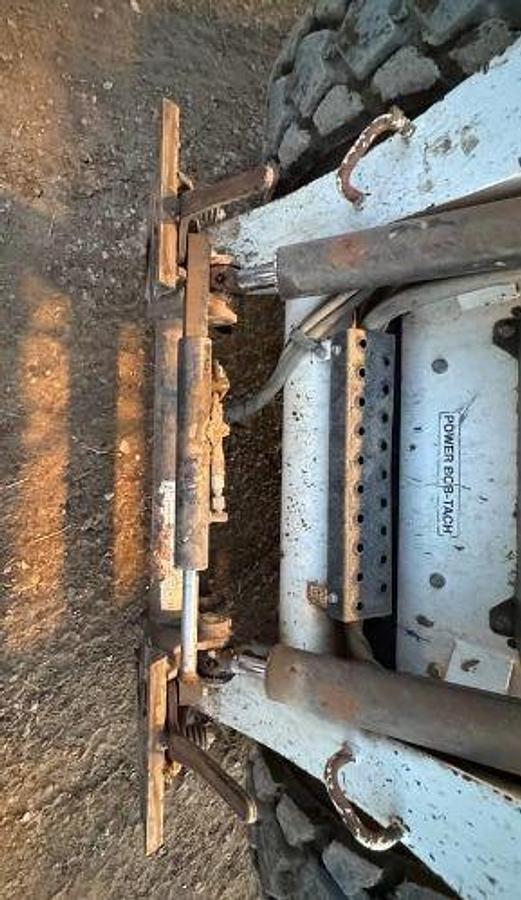 Used 2006 BOBCAT S300