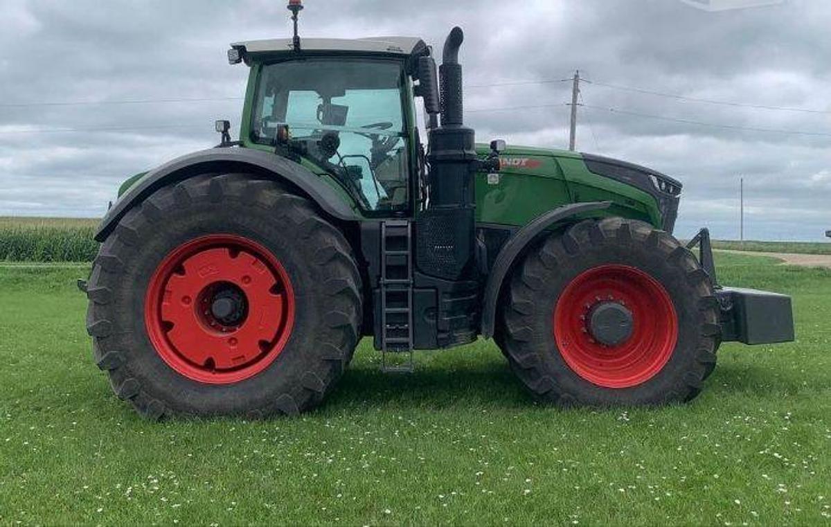 Used 2021 Fendt 1046 Vario