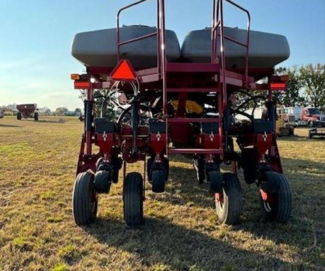 Used 2013 CASE IH 1250 Planter