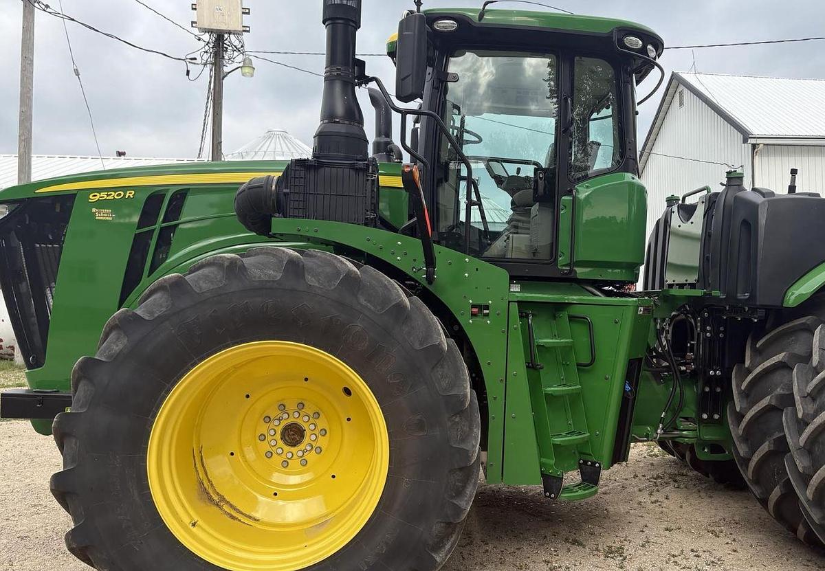 Used 2021 John Deere 9520R