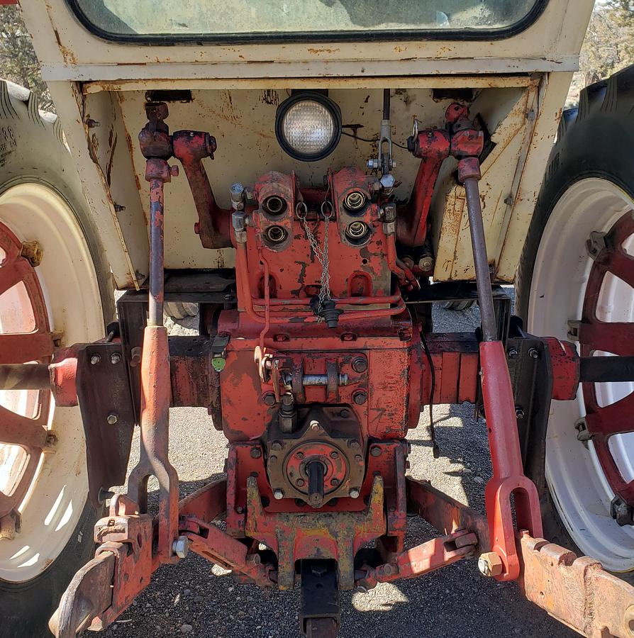 Used 1975 International Farmall 666
