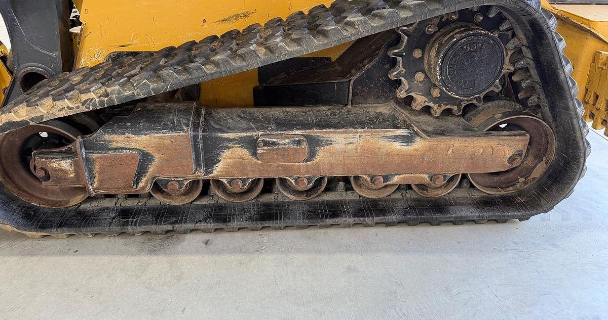 Used 2016 DEERE 333G Skid Steer