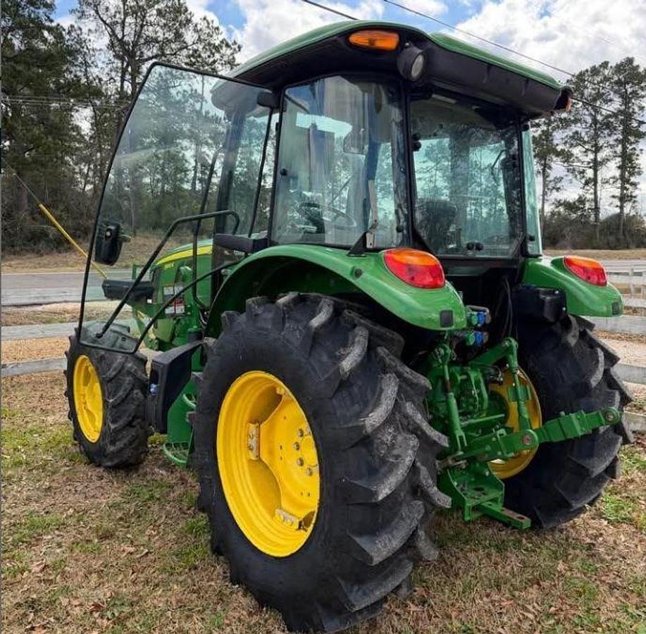 Used 2022 John Deere 5100e