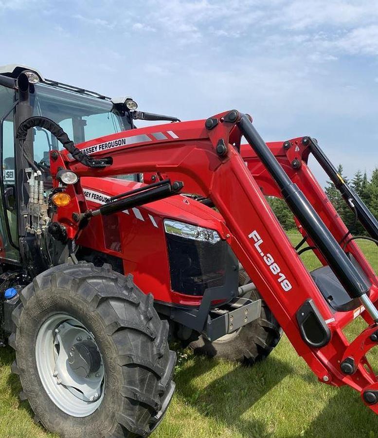 Used 2020 MASSEY FERGUSON 5711