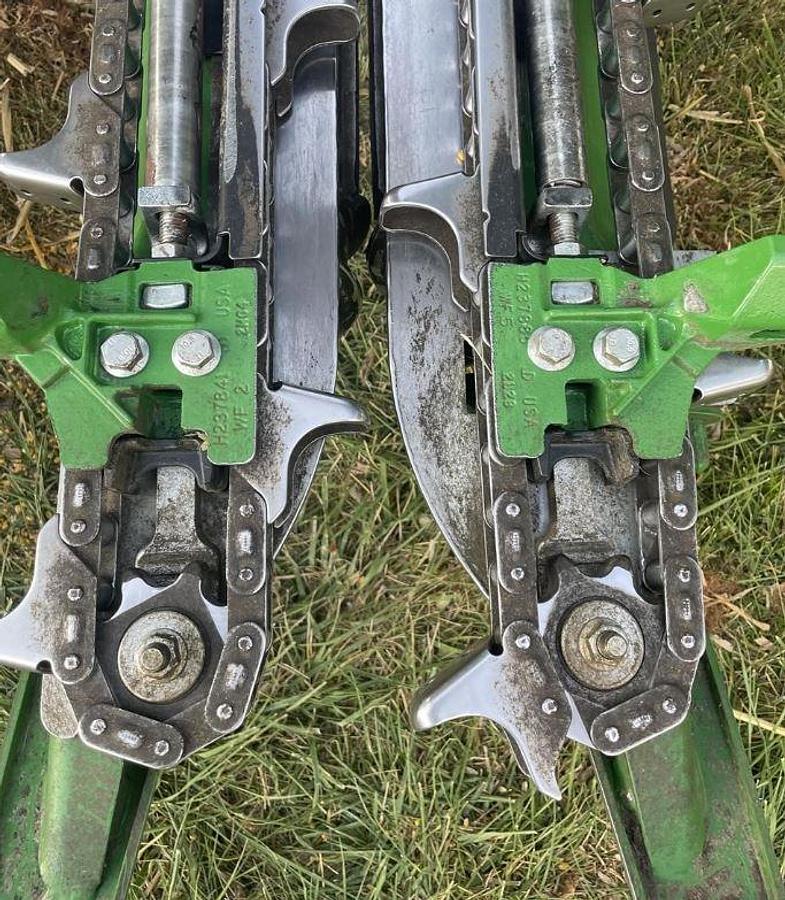 Used 2023 John Deere C8R Row Crop Header