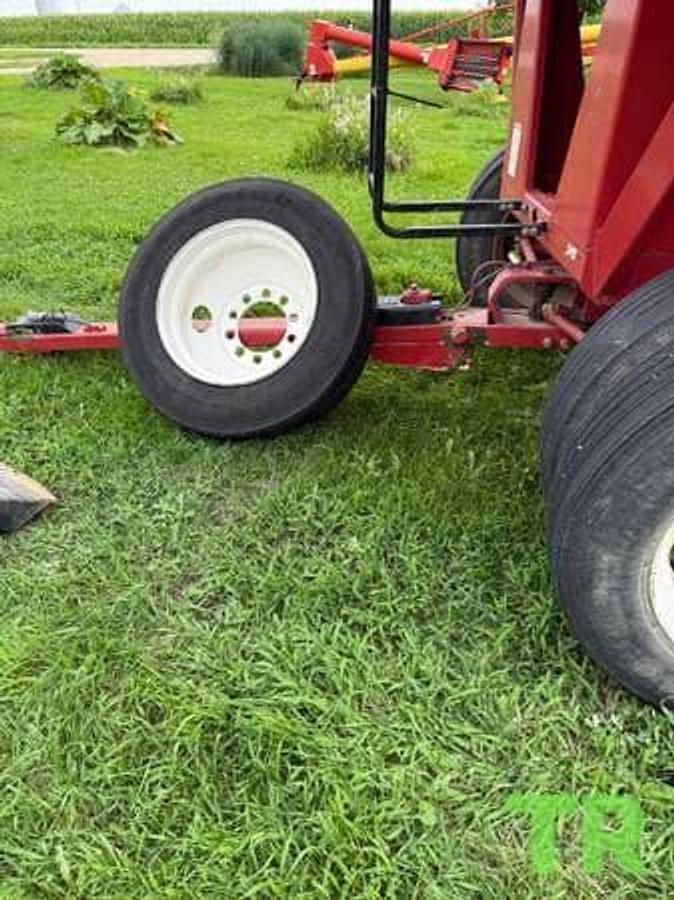 Used Brent 644 Gravity Wagon