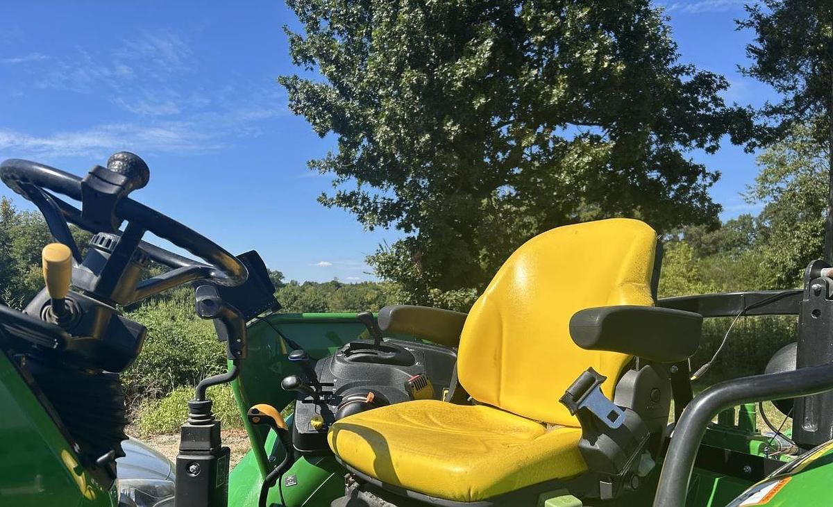 Used 2021 JOHN DEERE 5090EL