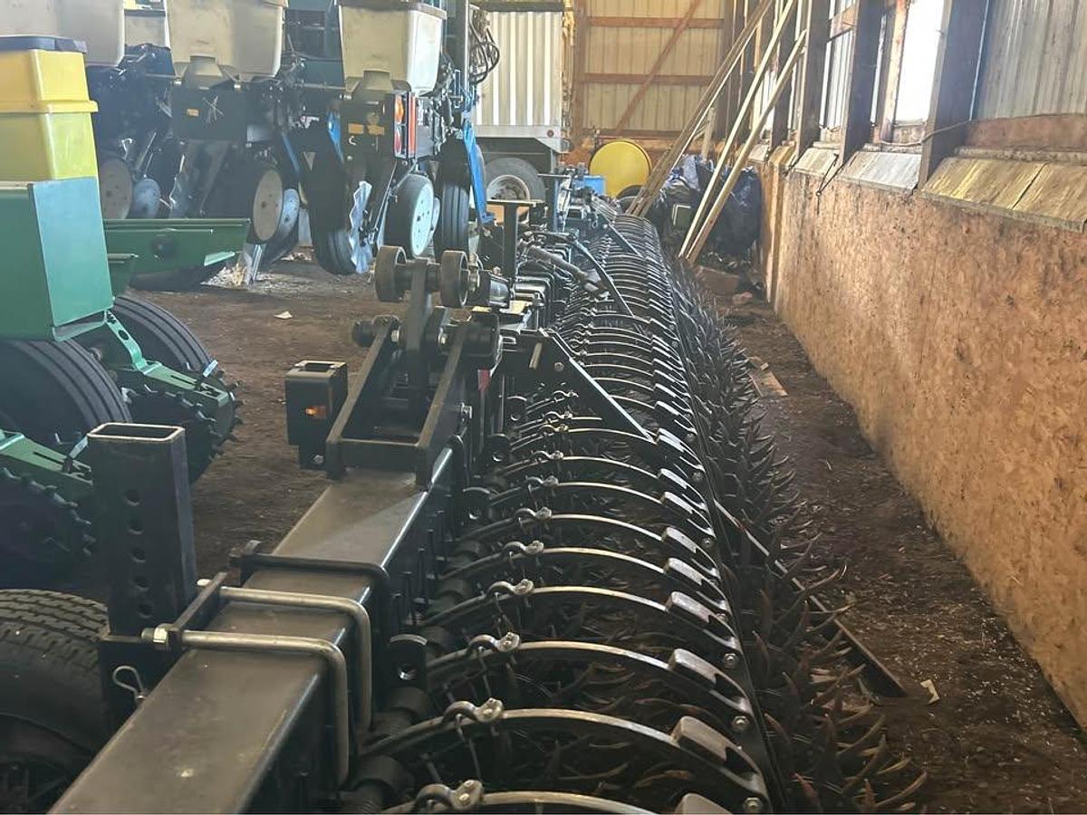 Used 2018 Yetter 3530 Rotary Hoe