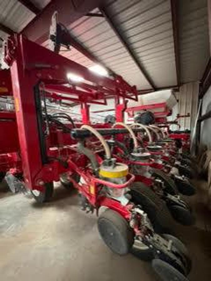 Used 2014 AGCO 8800 Planter
