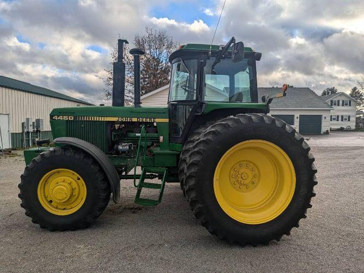 Used 1984 JOHN DEERE 4450