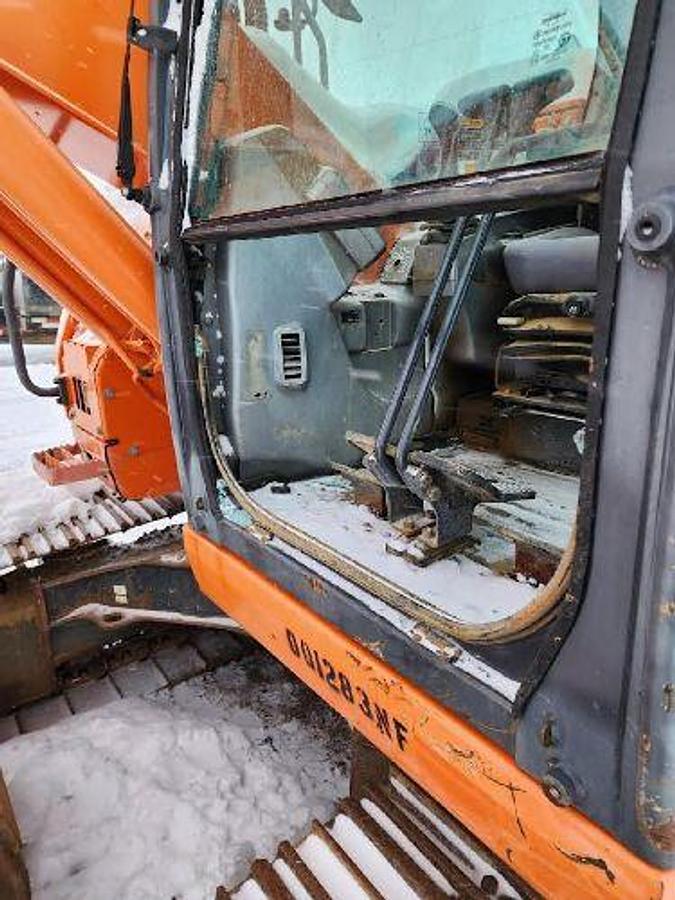 Used 2016 DOOSAN DX140LCR-3