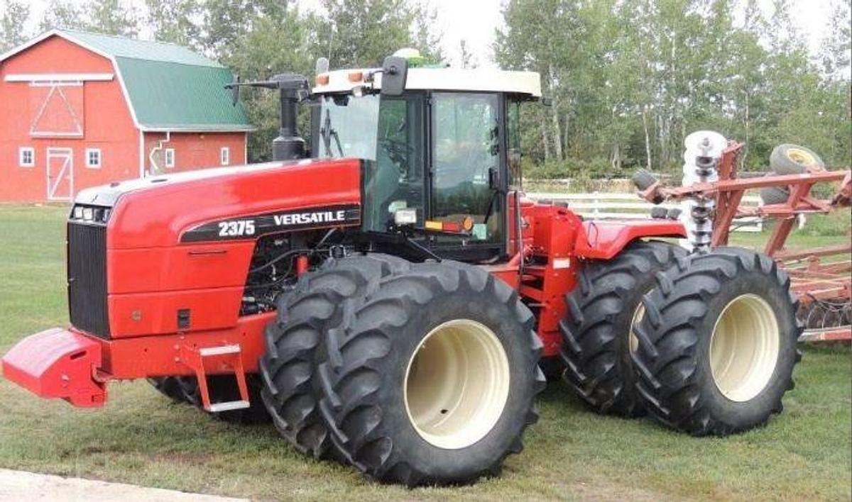 Used 2014 VERSATILE 2375
