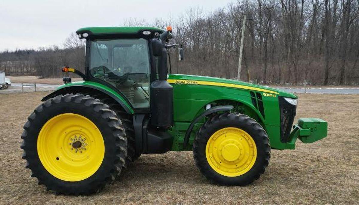 Used 2012 JOHN DEERE 8285R