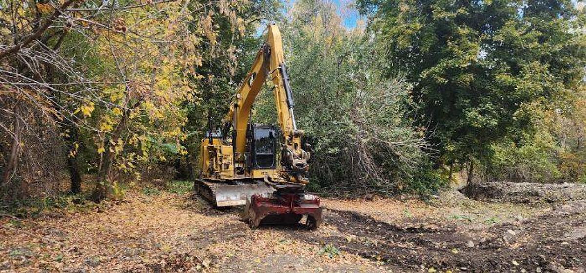 Used 2016 CATERPILLAR 315F LCR