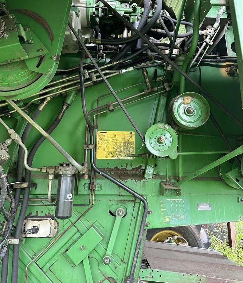 Used 1998 John Deere 9610 Combine