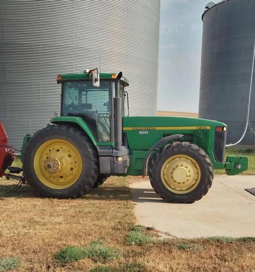 Used 1995 John Deere 8100