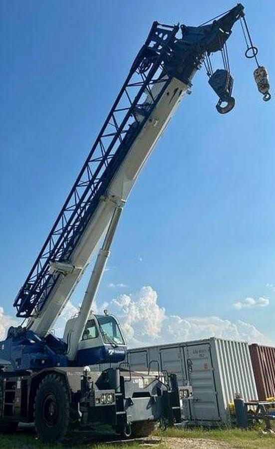 Used 2005 Tadano GR 600N-1 Rough Terrain Crane