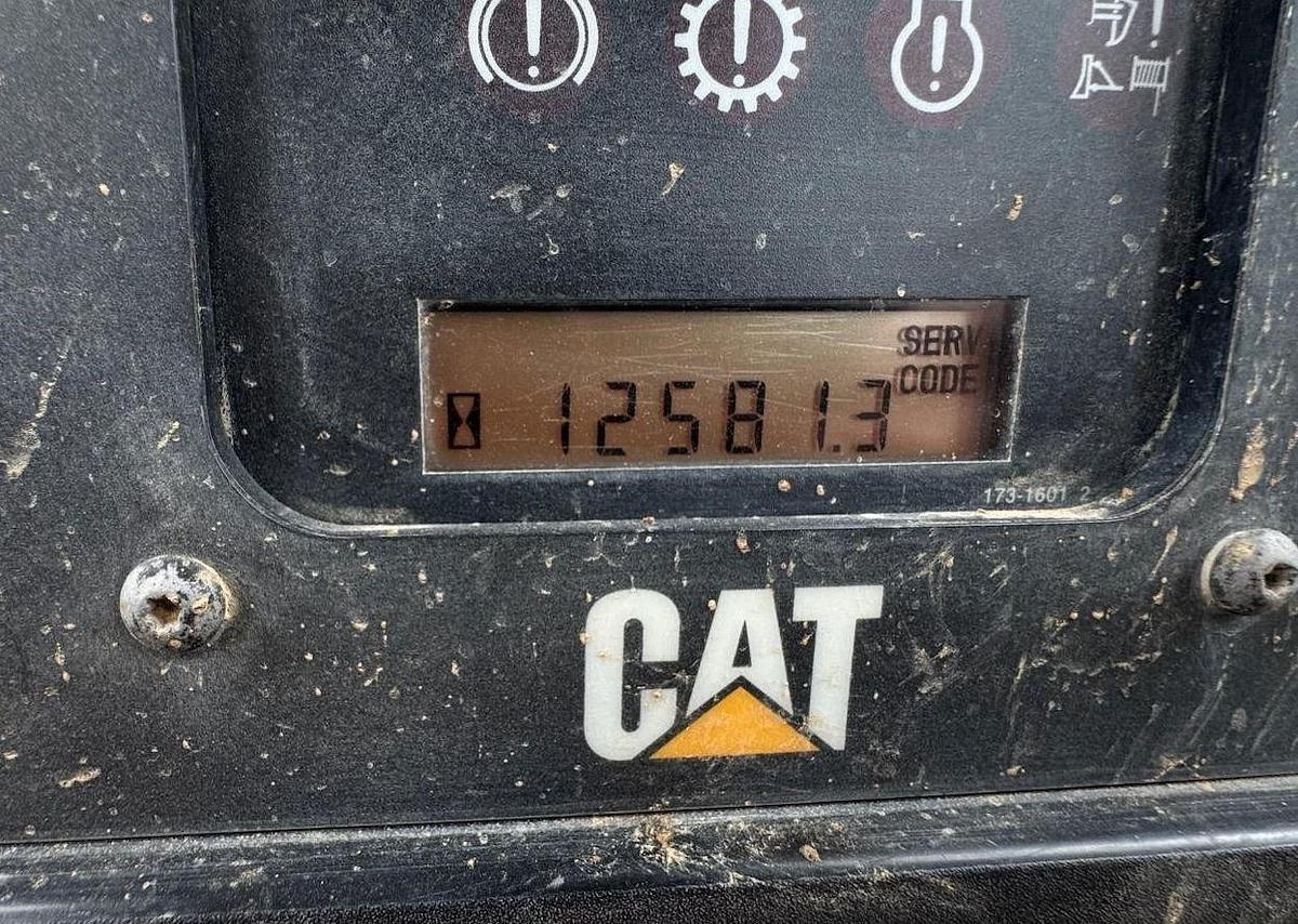 Used 2005 Caterpillar D6R XL LI