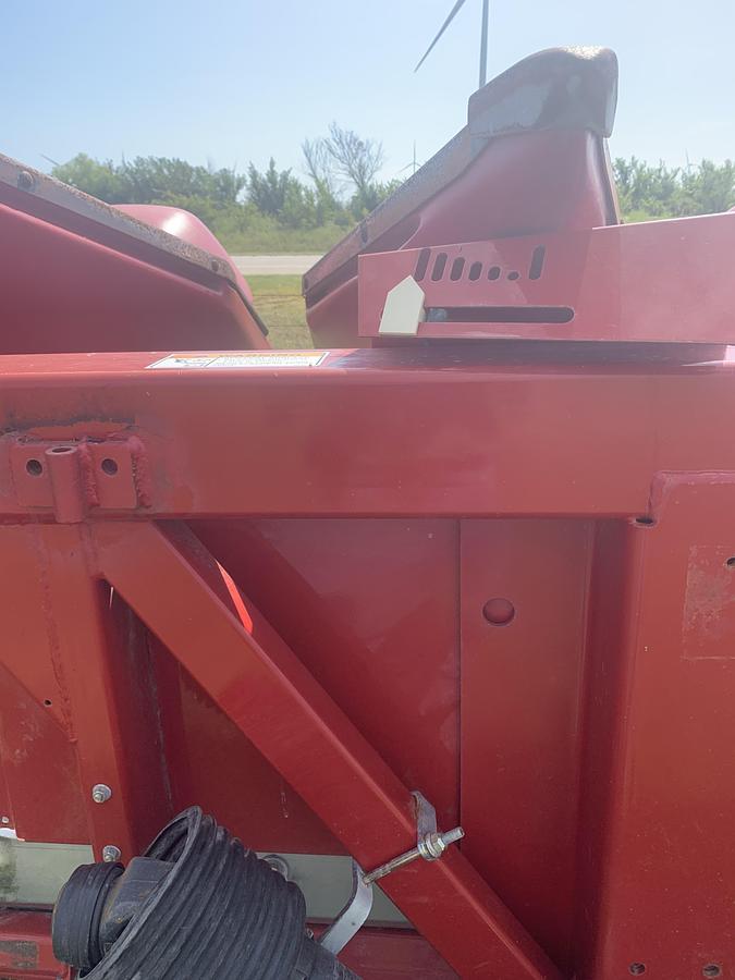 Used CASE IH 3412 Header