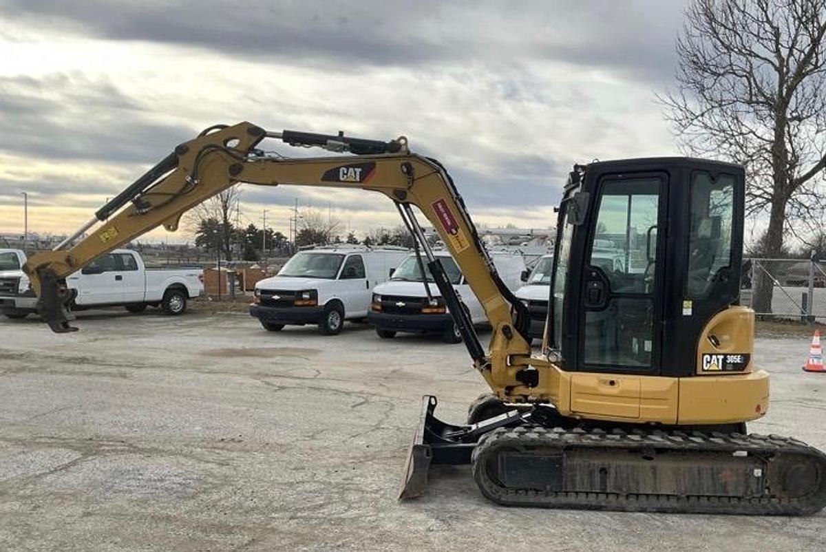 Used 2019 Caterpillar 305E2 Mini Hydro Excavator