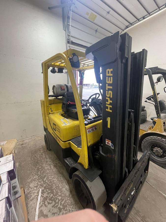 Used 2015 Hyster H80FT Fortis Forklift