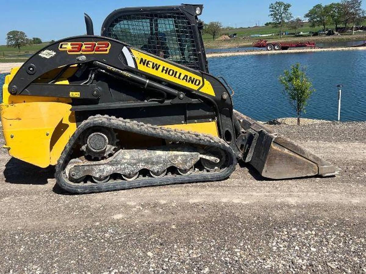 Used 2020 New Holland C-332