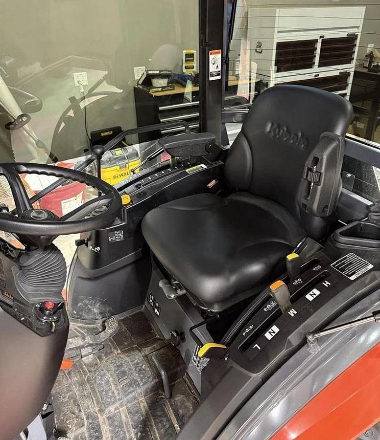 Used 2024 KUBOTA LX4020HSD Tractor