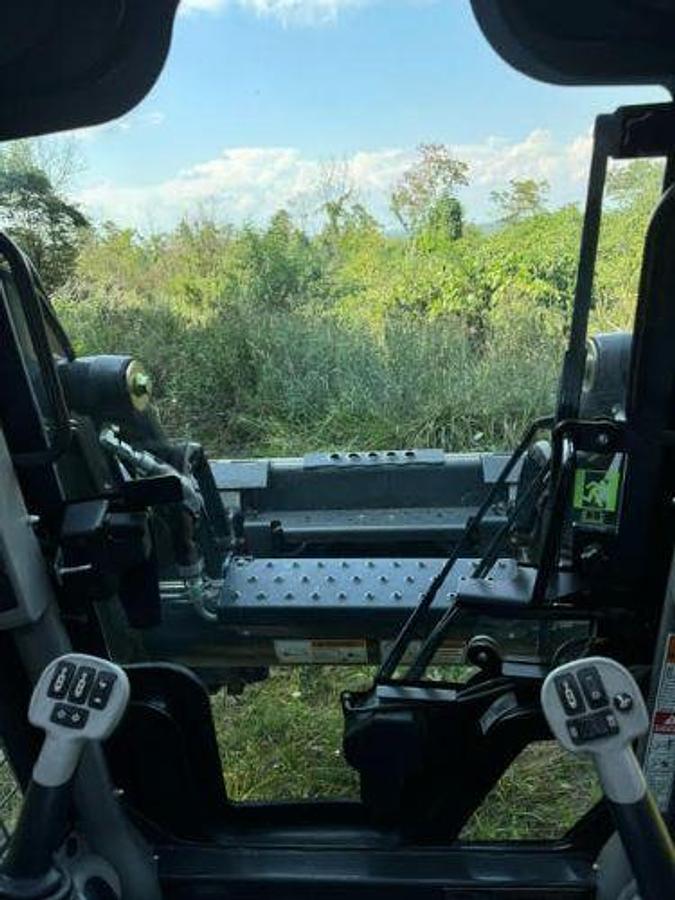 Used 2019 NEW HOLLAND L220 Skid Steer