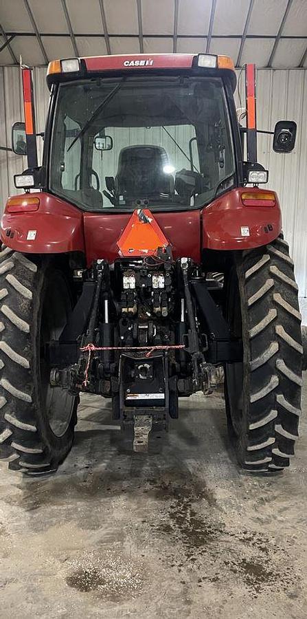 Used 2011 CASE IH MAGNUM 210 CVT Tractor