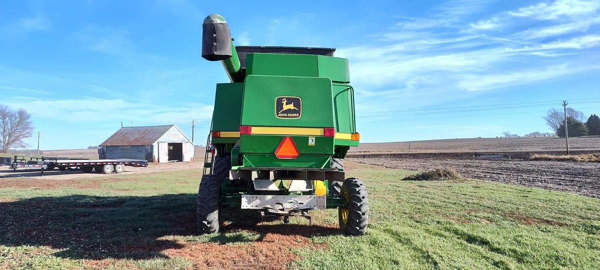 Used 1989 John Deere 9500 Combine