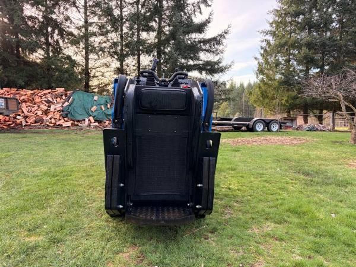 Used 2025 Derette V1000 Mini Skid