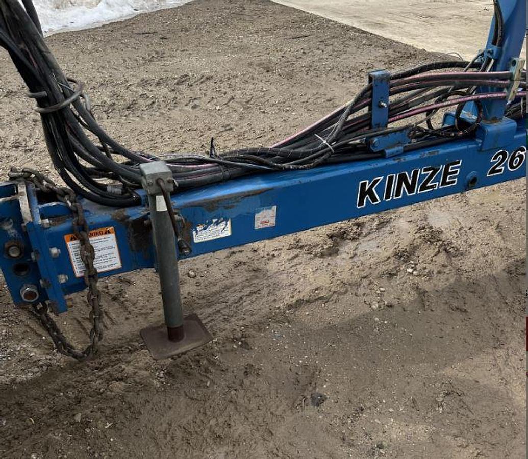 Used 1999 Kinze 2600