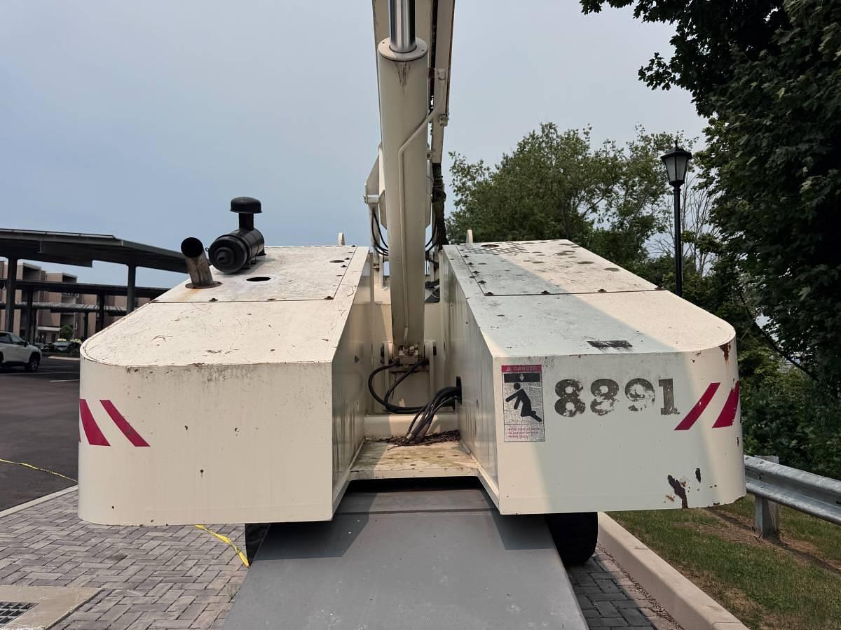 Used 1998 Terex Marklift 5939 8-Foot Basket Aerial Lift