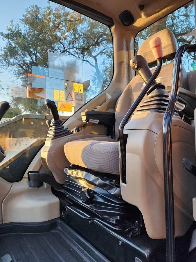 Used 2017 Case CX80C