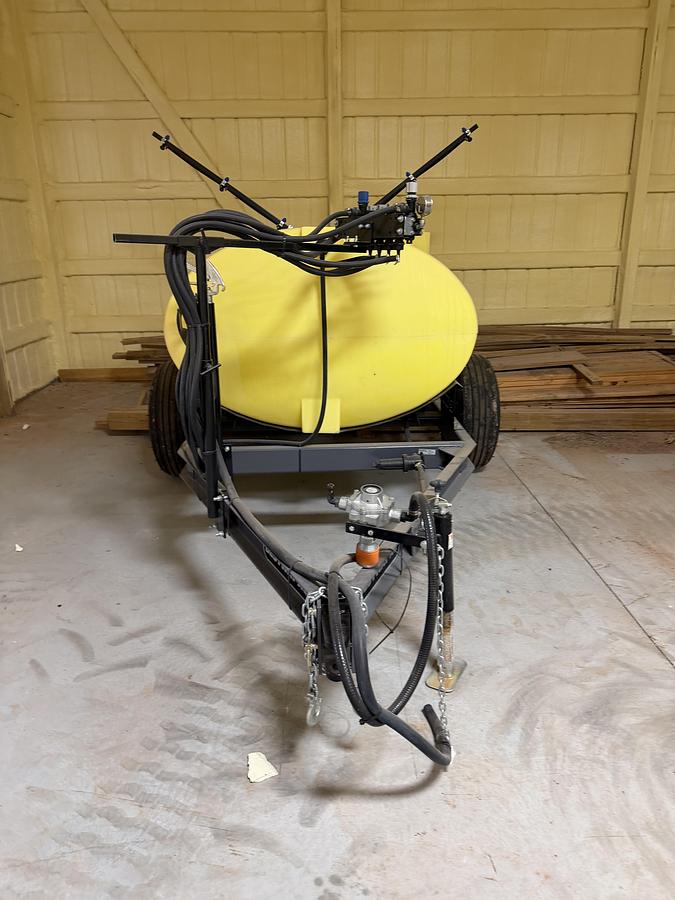Used 2025 Bestway 500 Gallon Sprayer, 28’ Boom — New