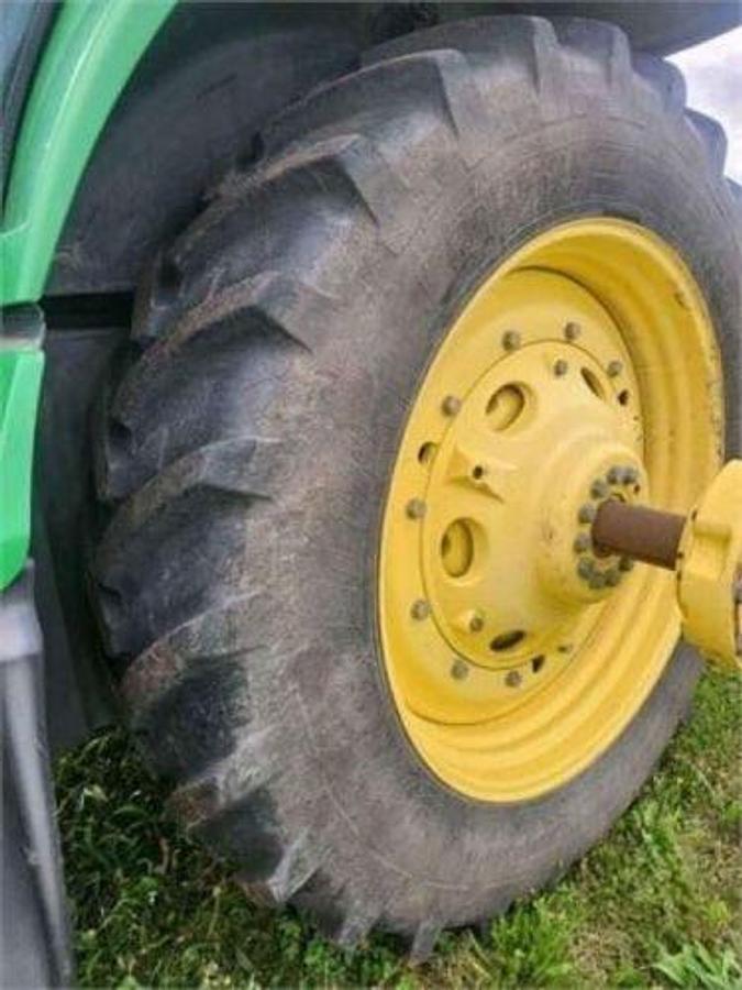 Used 2009 JOHN DEERE 8230 Tractor