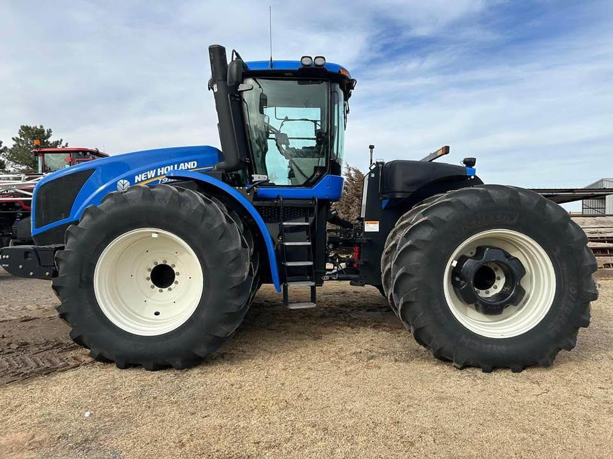 Used 2014 New Holland T9-560