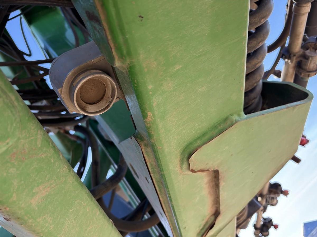 Used 2013 JOHN DEERE 4940 Mounted Sprayer