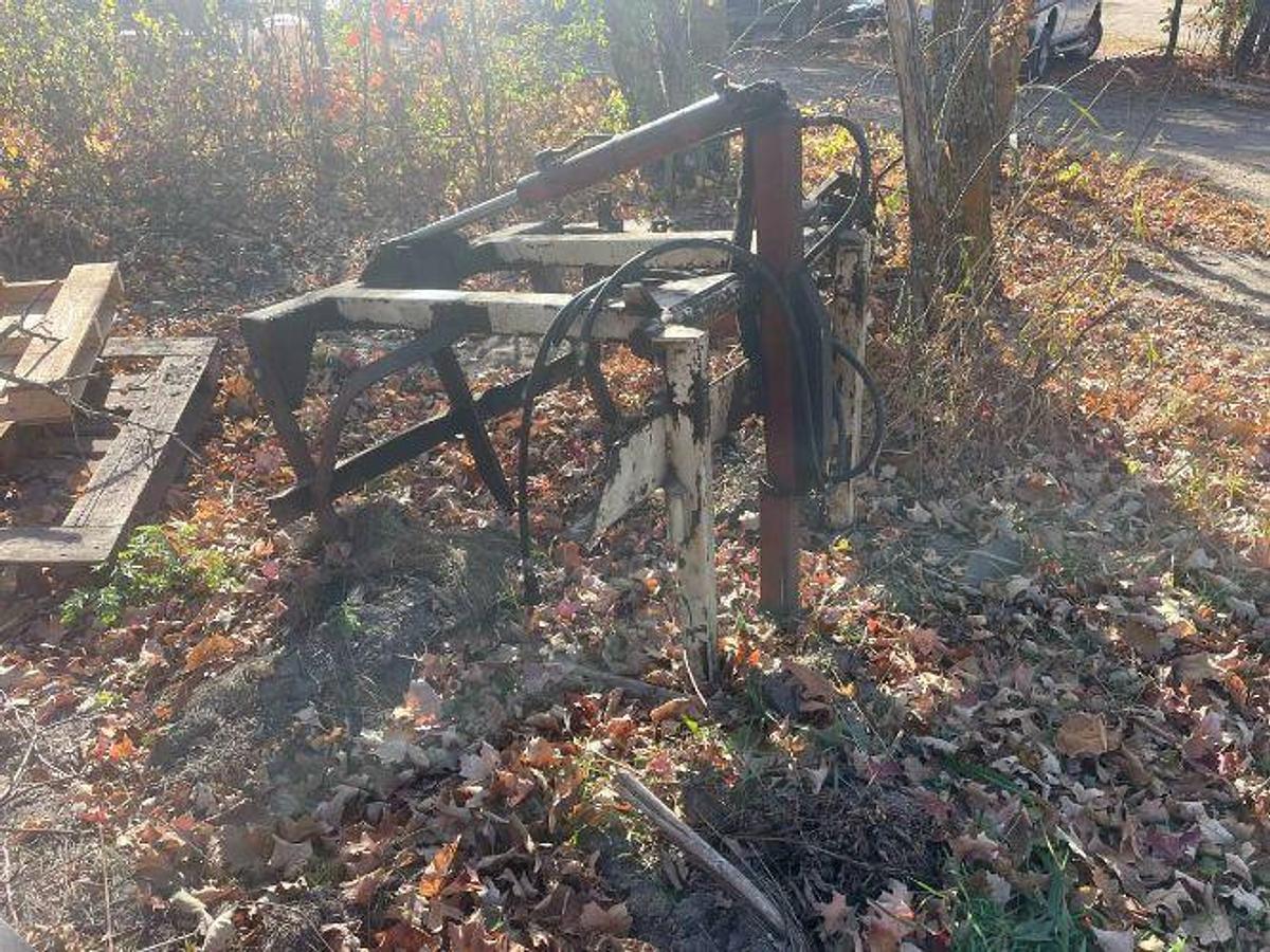 Used 1966 JOHN DEERE 4020 with Loader