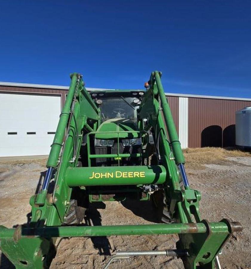 Used 2016 JOHN DEERE 7230R