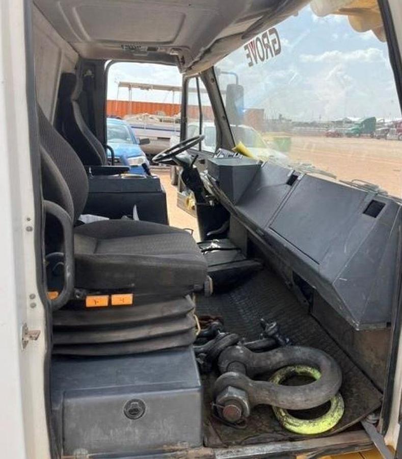 Used 2008 Grove GMK6220L