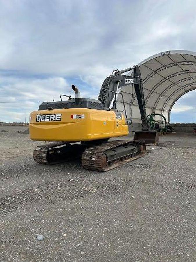 Used 2019 JOHN DEERE 245G