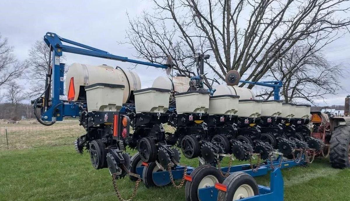 Used 2014 Kinze 3500