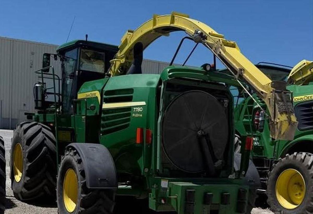 Used 2014 JOHN DEERE 7780 ProDrive Self-Propelled Harvester