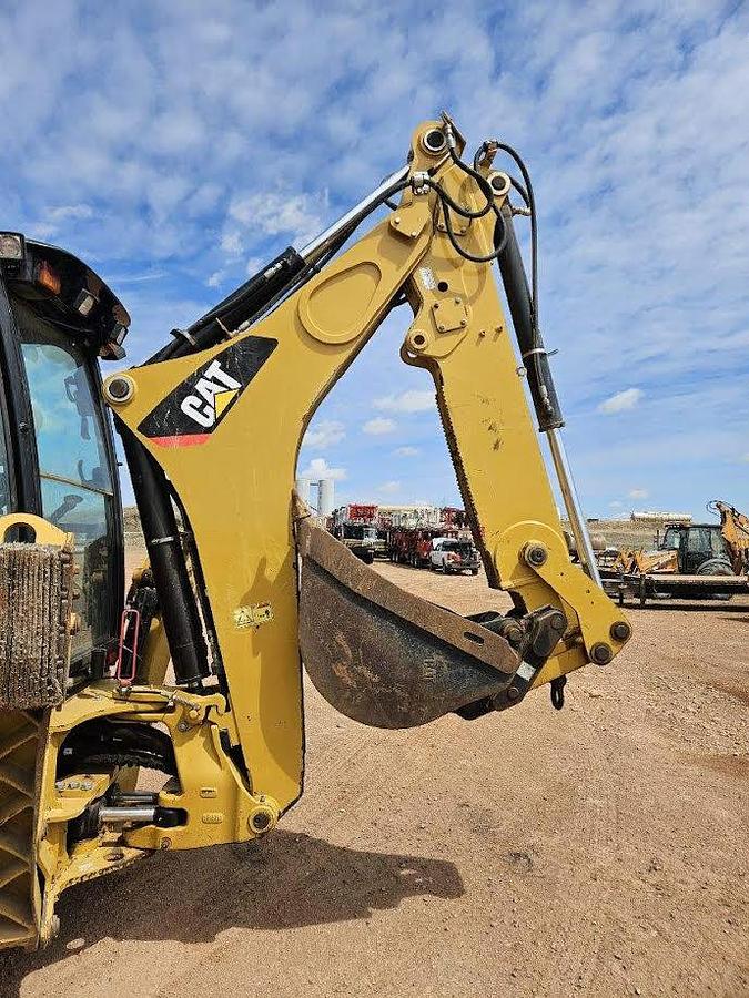 Used 2011 Caterpillar 420E Loader Backhoe