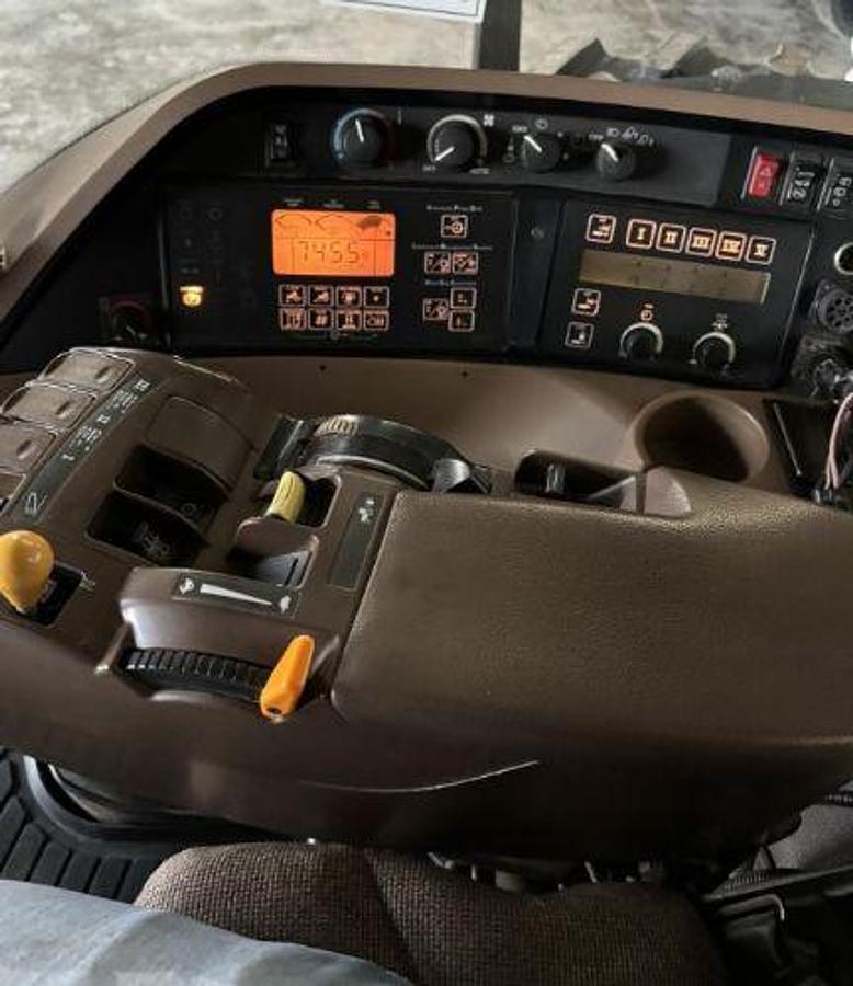 Used 2002 John Deere 8320