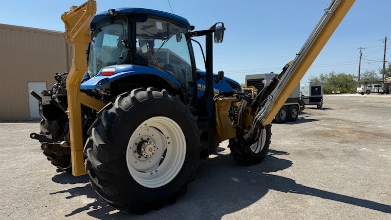 2020 New Holland T6.155 Diamond Side Boom Mower