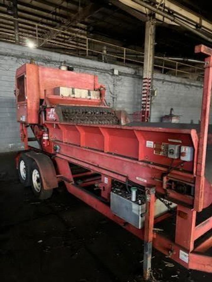 Used Unknown Shred All 5600 Wood Chipper
