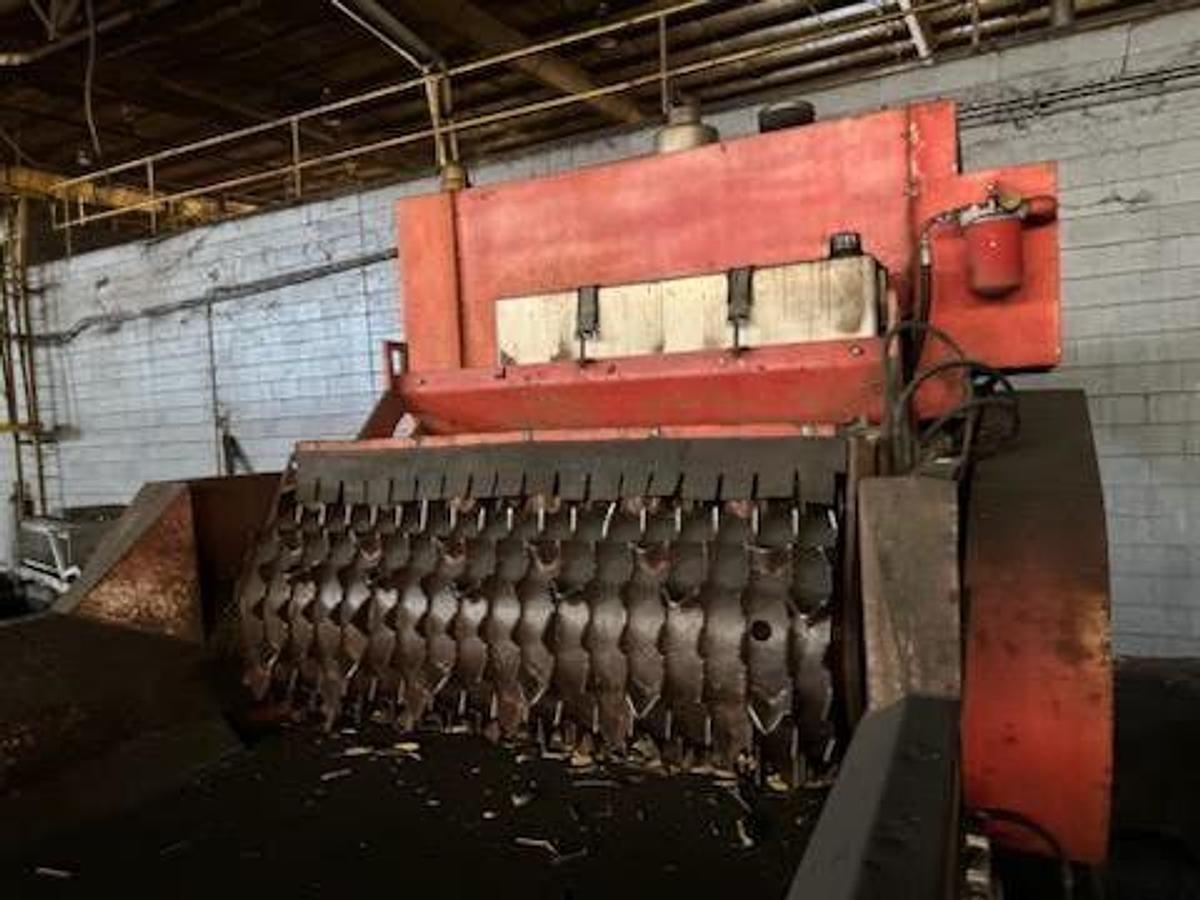 Used Unknown Shred All 5600 Wood Chipper